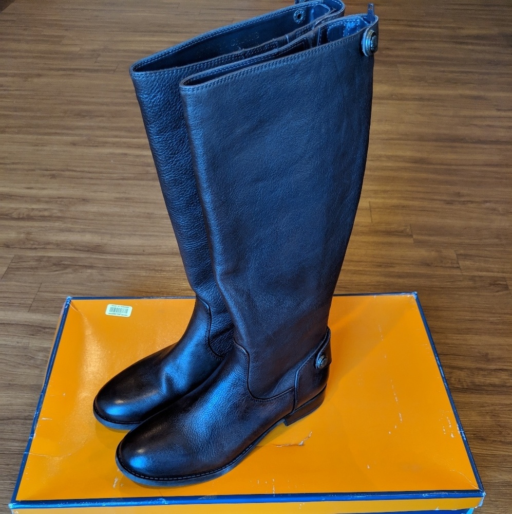 Arturo Chiang boots